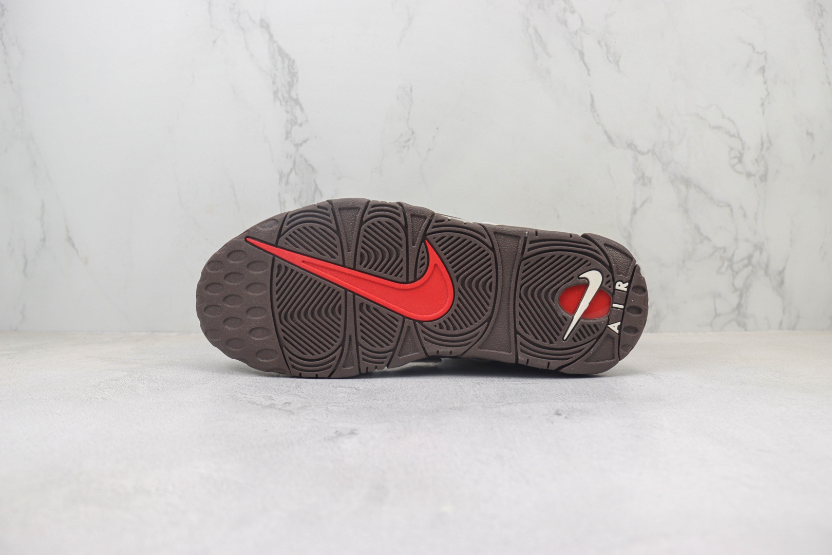 耐克Nike Air More Uptempo纯原版本皮蓬大AIR巧克力棕复古篮球鞋 莆田耐克代理 货号：FB8883-200