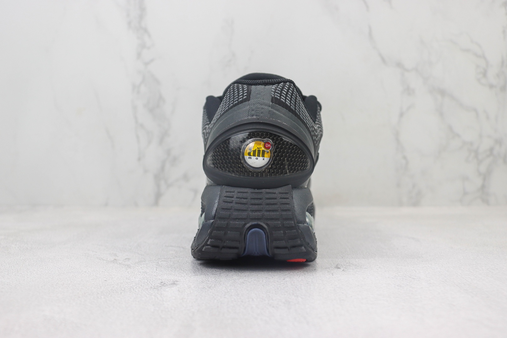 耐克Nike Air Max DN纯原版本黑武士半掌气垫跑鞋 莆田耐克货源 货号：DV3337-002