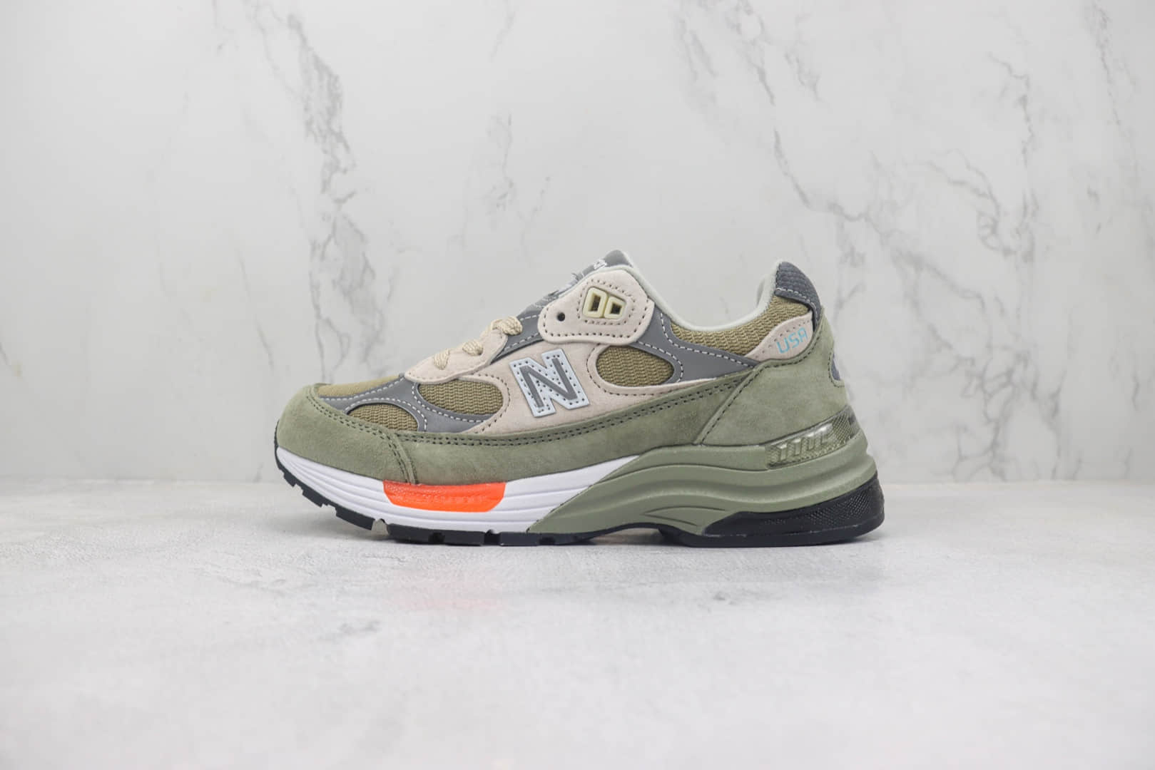 新百伦New Balance Made In USA M992纯原版本NB992美产军绿色复古跑鞋 莆田新百伦货源 货号：M992WT