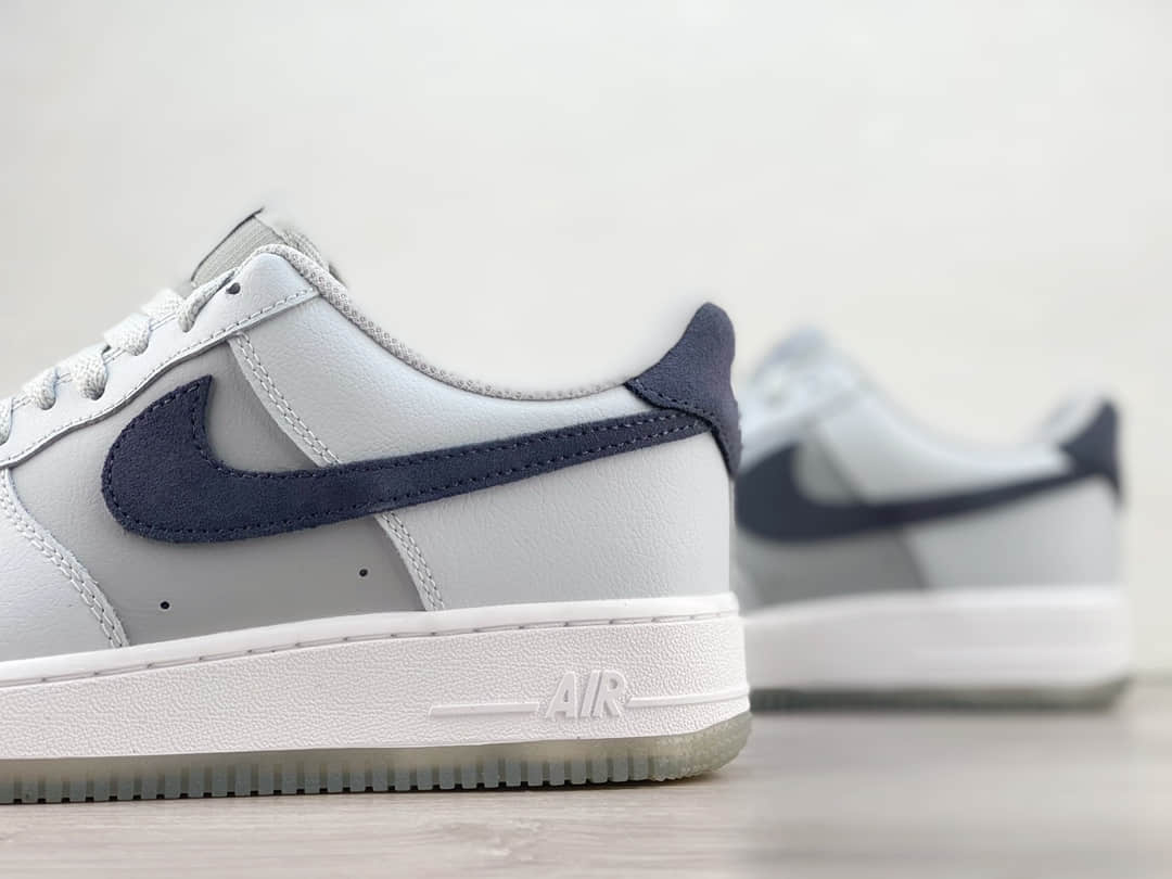 耐克Nike Air Force 1'07 Low纯原版本空军一号低帮AF1浅烟灰深灰勾板鞋 莆田耐克工厂 货号：FJ4170-001