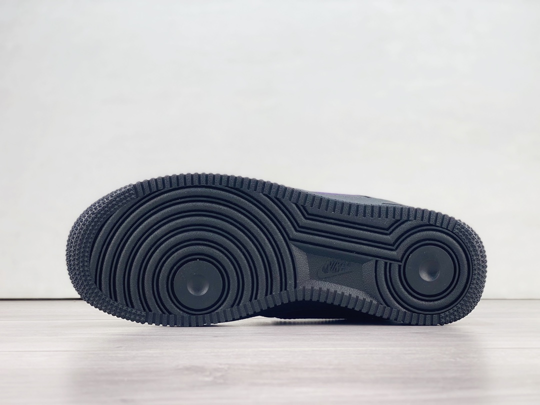 耐克Nike Air Force 1 Low纯原版本空军一号黑紫满天星AF1低帮板鞋 莆田耐克货源 货号：CW2288-014