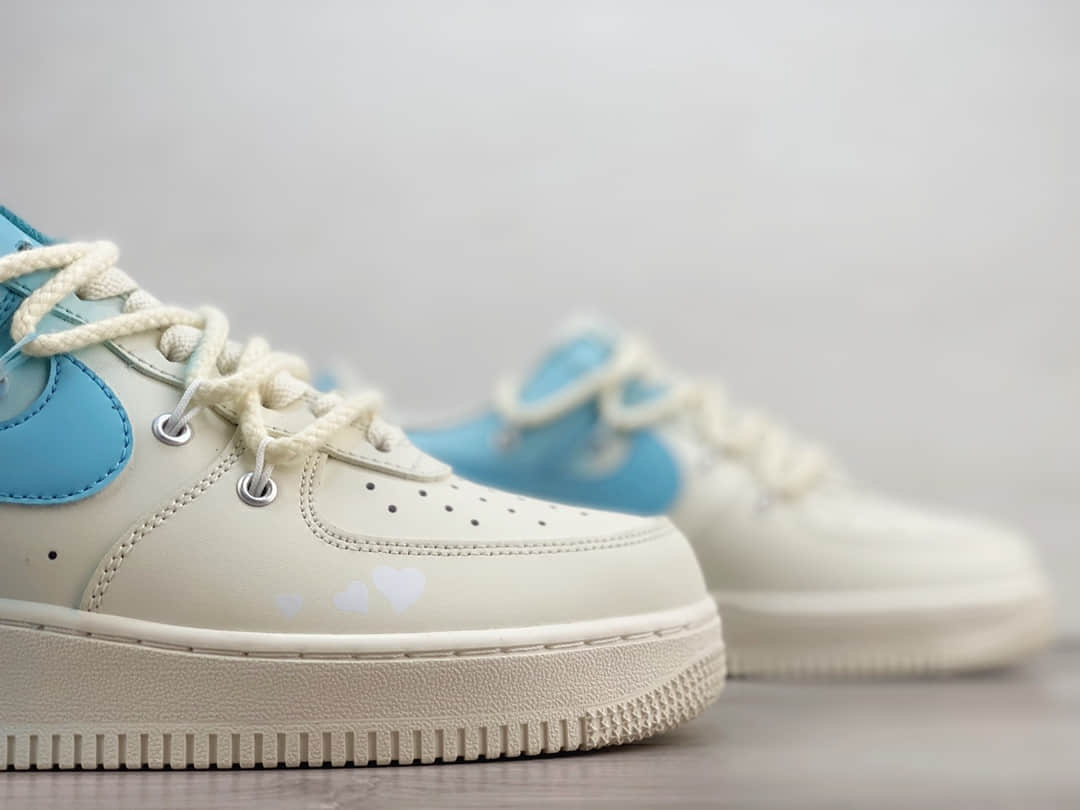 耐克Nike Air Force 1 Low纯原版本空军一号AF1二次元白蓝渐变低帮板鞋 莆田耐克货源 货号：DX2340-002