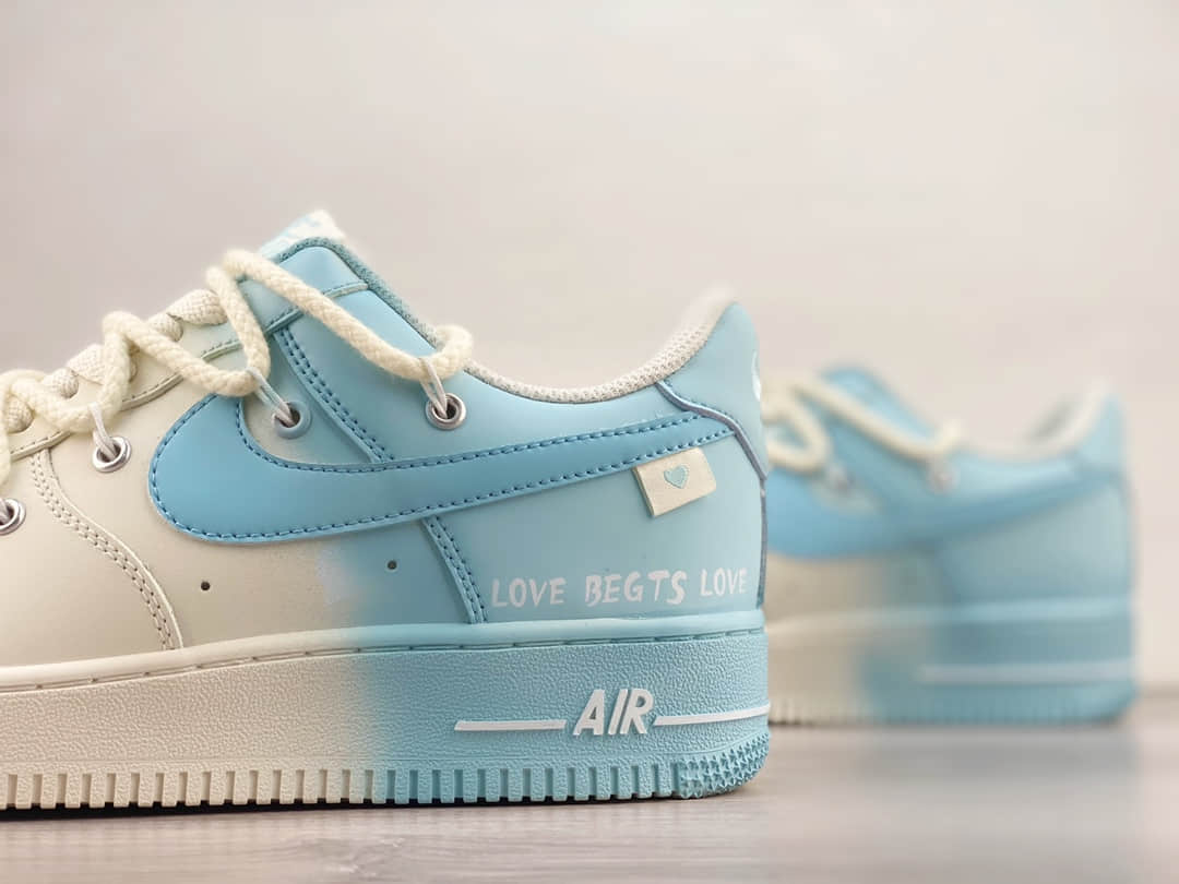 耐克Nike Air Force 1 Low纯原版本空军一号AF1二次元白蓝渐变低帮板鞋 莆田耐克货源 货号：DX2340-002