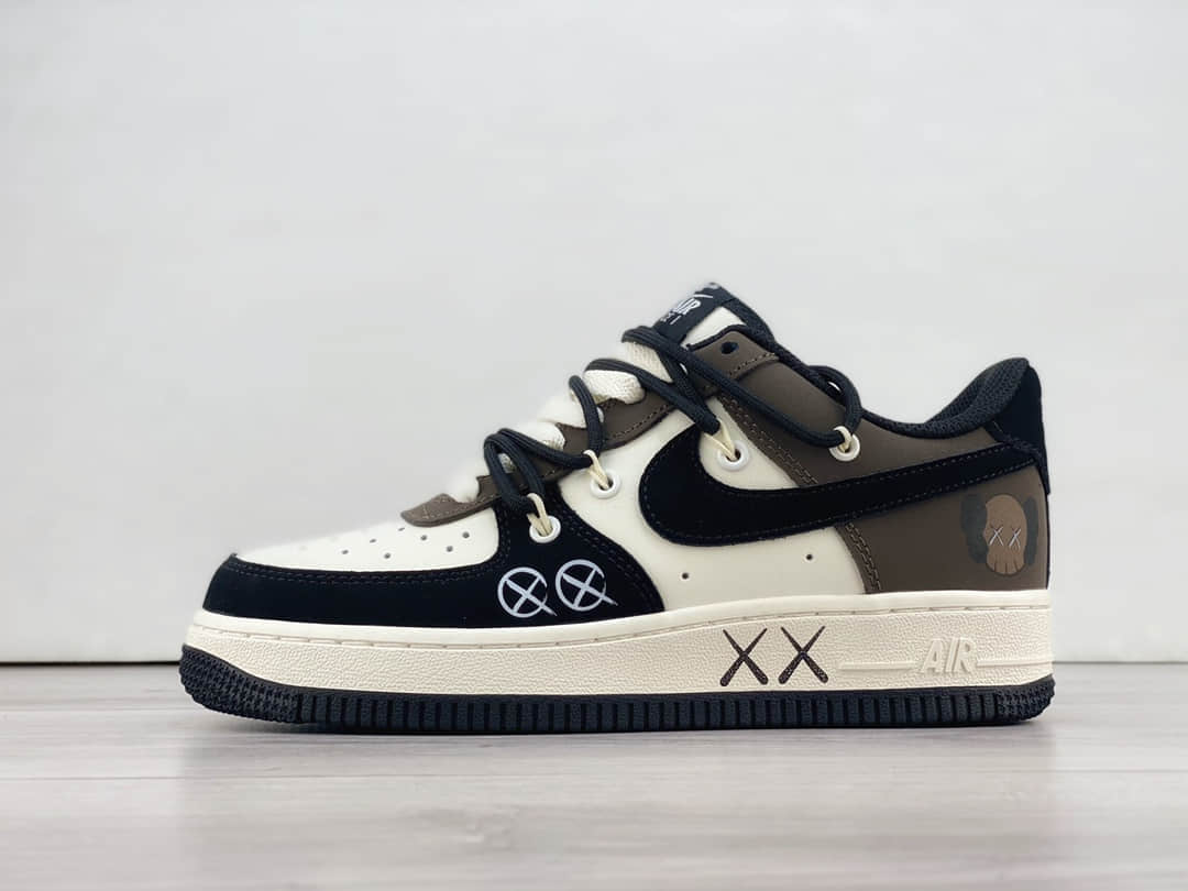 耐克Kaws x Nike Air Force 1'07 Low纯原版本Kaws联名空军一号AF1黑白棕低帮绑带板鞋 莆田复刻鞋 货号：KS6869-888