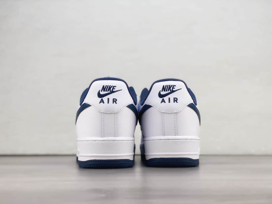 耐克Nike Air Force 1 ‘07 Low纯原版本空军一号AF1白蓝色低帮板鞋 莆田耐克货源 货号：FV5948-104