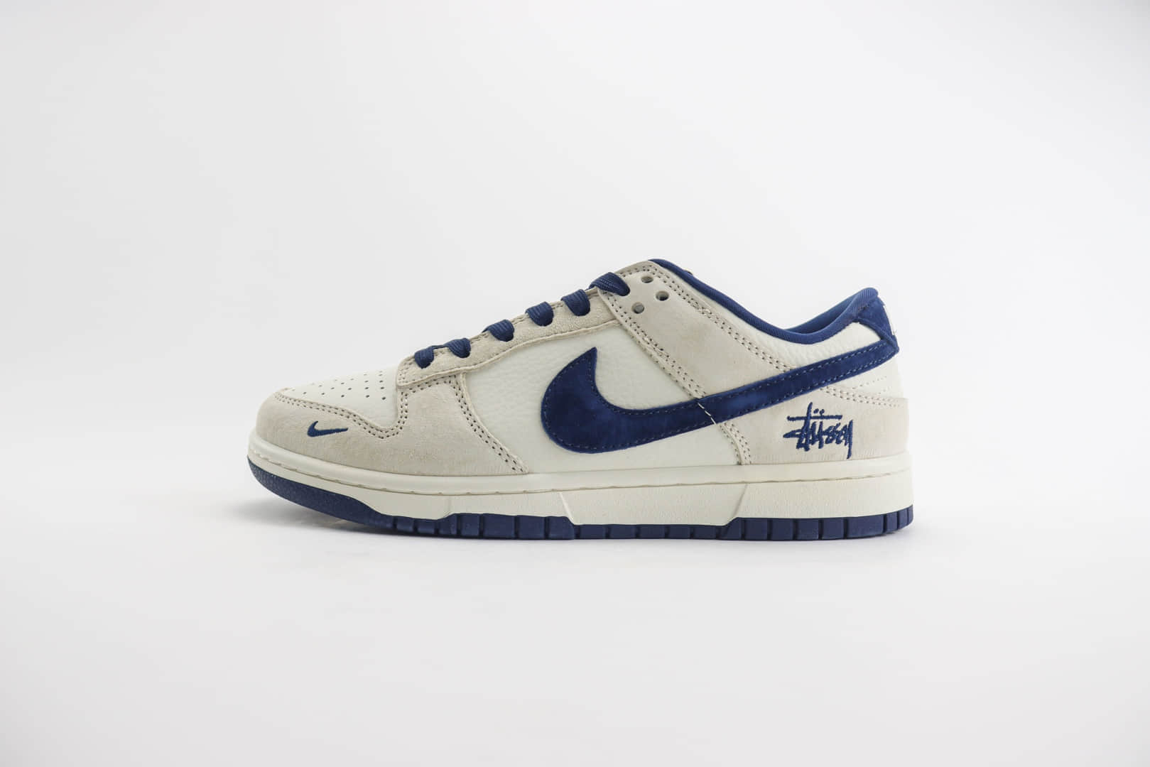 耐克Stussy x Nike Dunk Low纯原版本斯图西联名Dunk灰白海军蓝猪八革双勾板鞋 莆田耐克工厂 货号：DQ1098-339