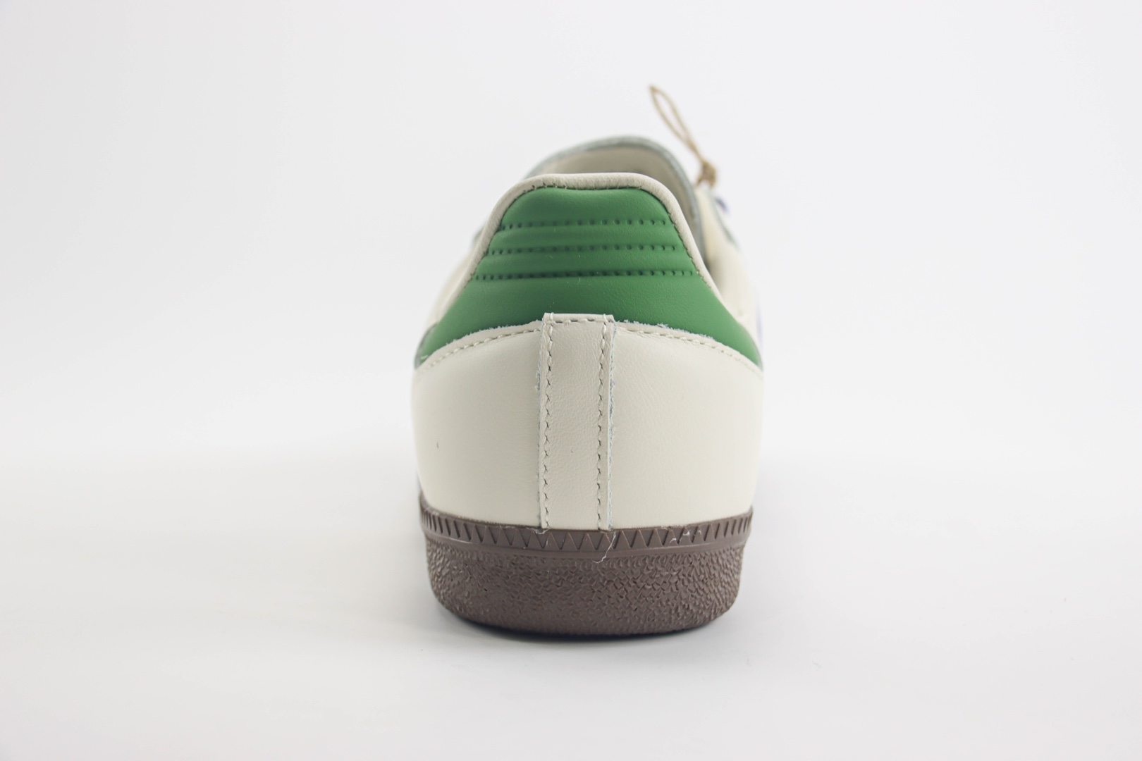 阿迪达斯adidas originals Samba OG纯原版本三叶草桑巴白紫绿德训鞋 莆田阿迪达斯货源 货号：ID8349