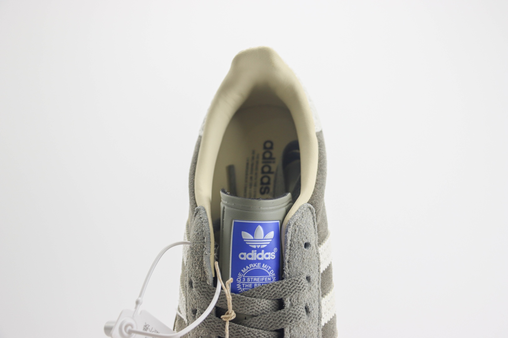 阿迪达斯adidas originals Gazelle Indoor纯原版本三叶草桑巴深灰色板鞋 莆田阿迪达斯工厂 货号：IF1807