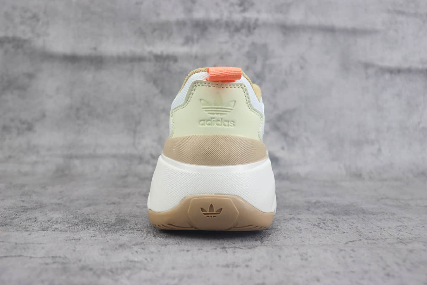 阿迪达斯adidas originals Ozgaia3.0纯原版本三叶草米粉色老爹鞋 莆田阿迪达斯货源 货号：JI4283