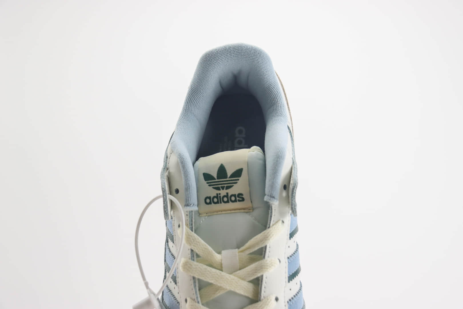 阿迪达斯adidas Forum 84 Low纯原版本三叶草84白蓝灰复古板鞋 莆田阿迪达斯货源 货号：IG3964