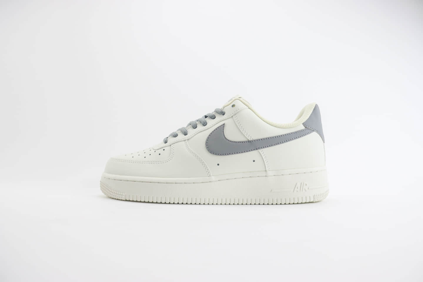 耐克Nike Air Force 1 Low纯原版本空军一号AF1白灰色低帮板鞋 莆田复刻鞋货源 货号：CQ5059-222