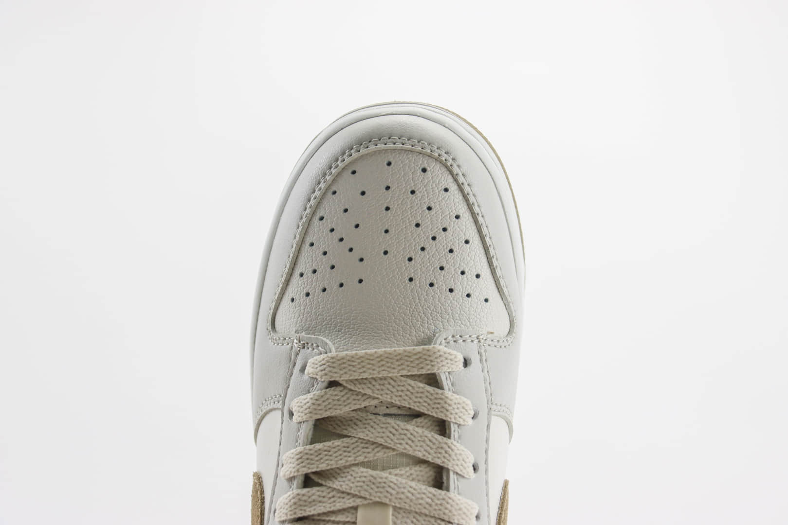 耐克Nike SB Dunk Low纯原版本低帮SB Dunk灰棕色板鞋 莆田耐克货源 货号：FJ4188-001