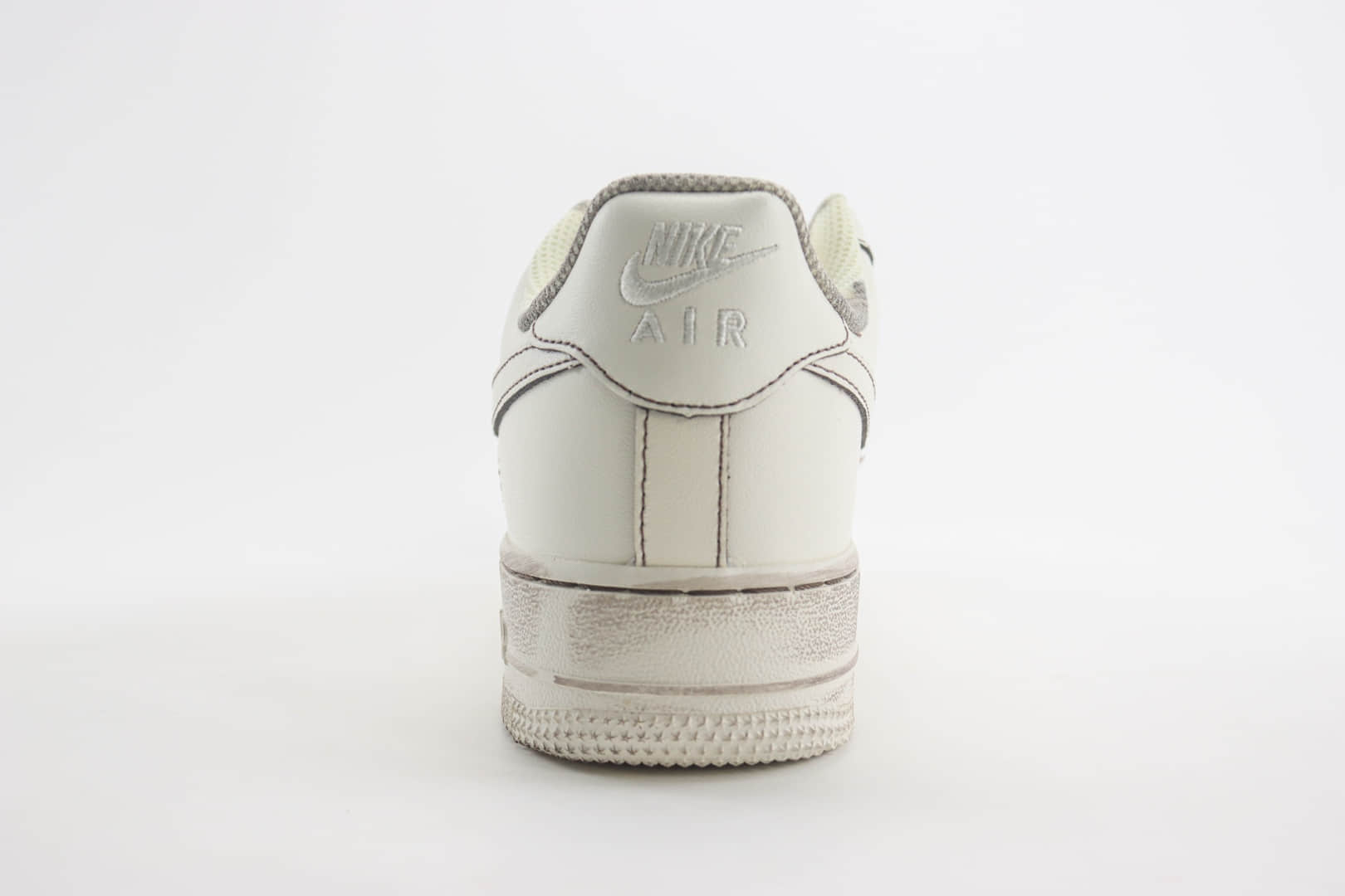 耐克Nike Air Force 1 Low纯原版本空军一号AF1白黑缝线做旧板鞋 莆田耐克档口 货号：315122-333