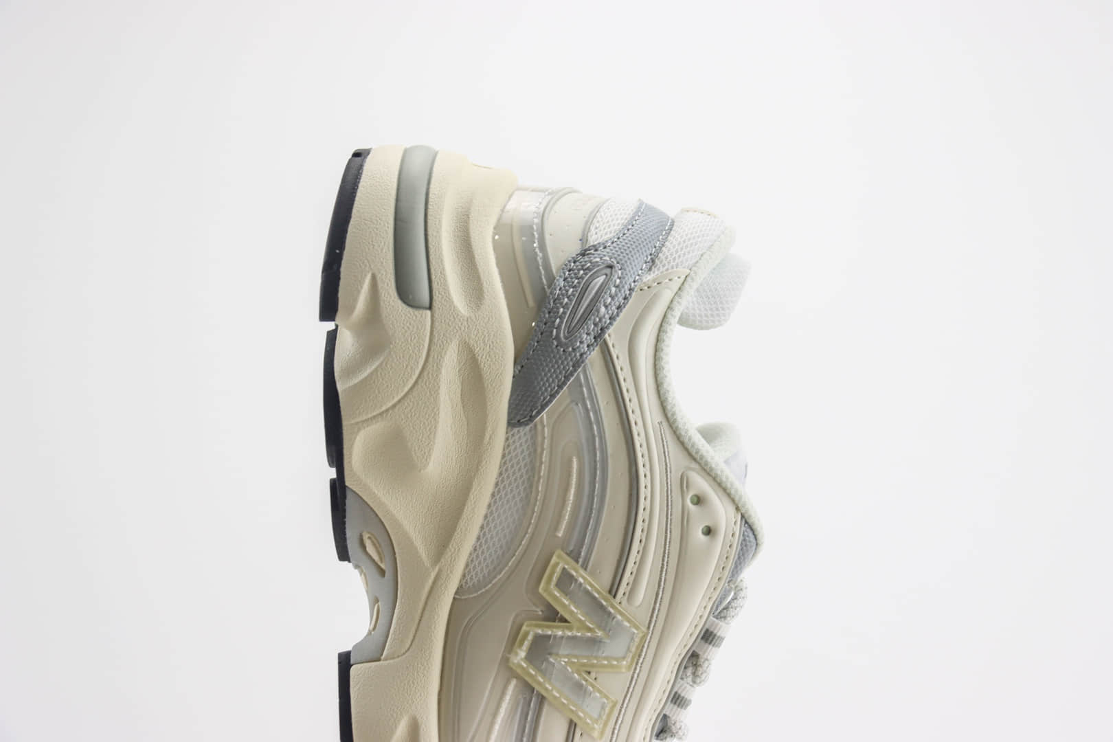 新百伦New Balance 1000纯原版本NB1000米灰色复古老爹鞋 莆田新百伦货源 货号：M1000AC1