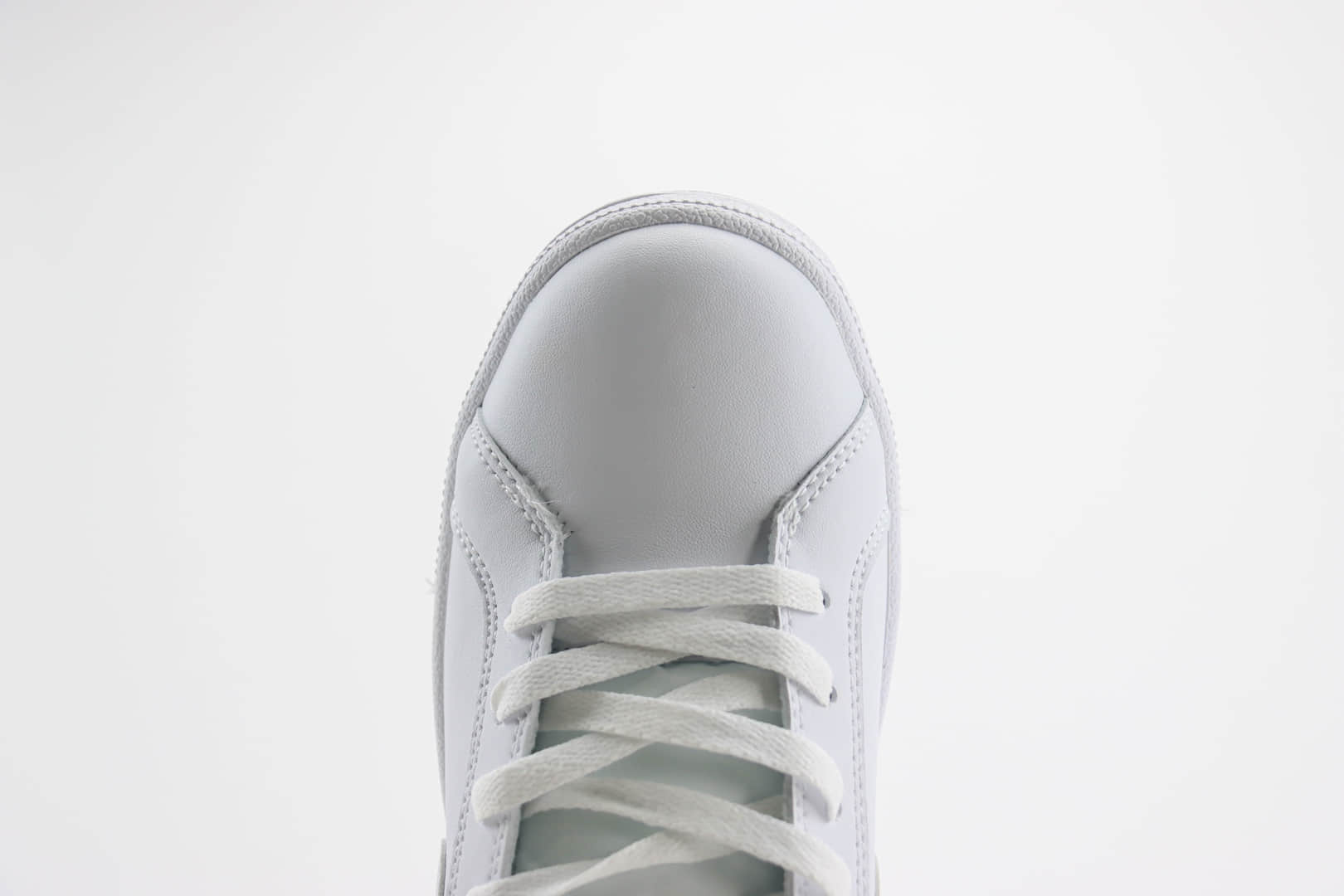 耐克Nike Court Royale纯原版本开拓者纯白低帮板鞋 莆田耐克货源 货号：749747-111