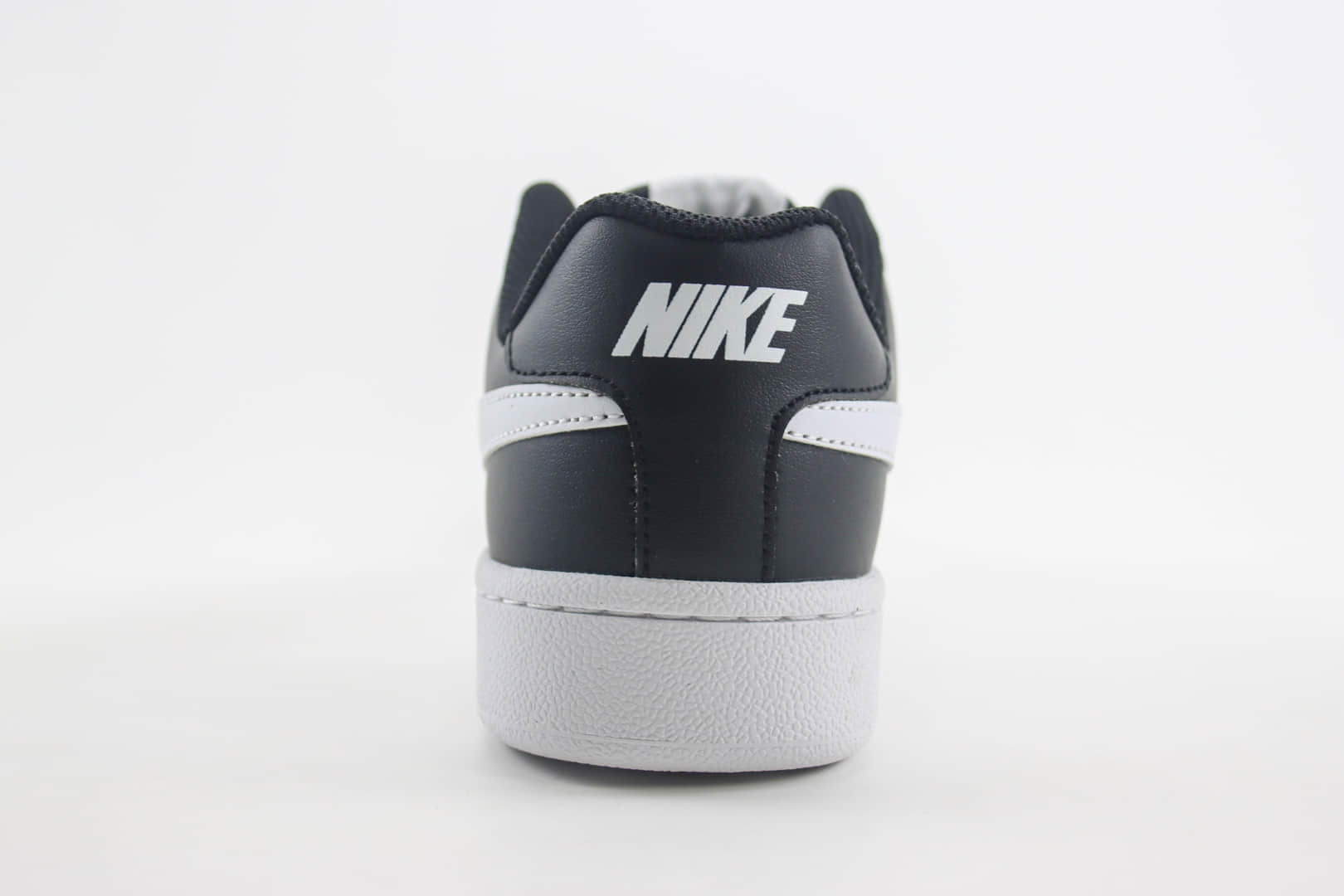 耐克Nike Court Royale纯原版本开拓者黑白低帮板鞋 莆田耐克代理 货号：749747-010