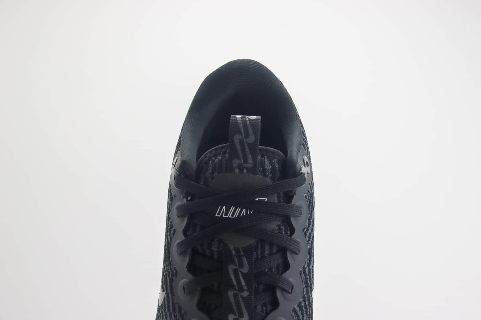 耐克Nike WMNS Motiva纯原版本黑白马拉松波浪鞋 莆田耐克代理 货号：DV1237-001