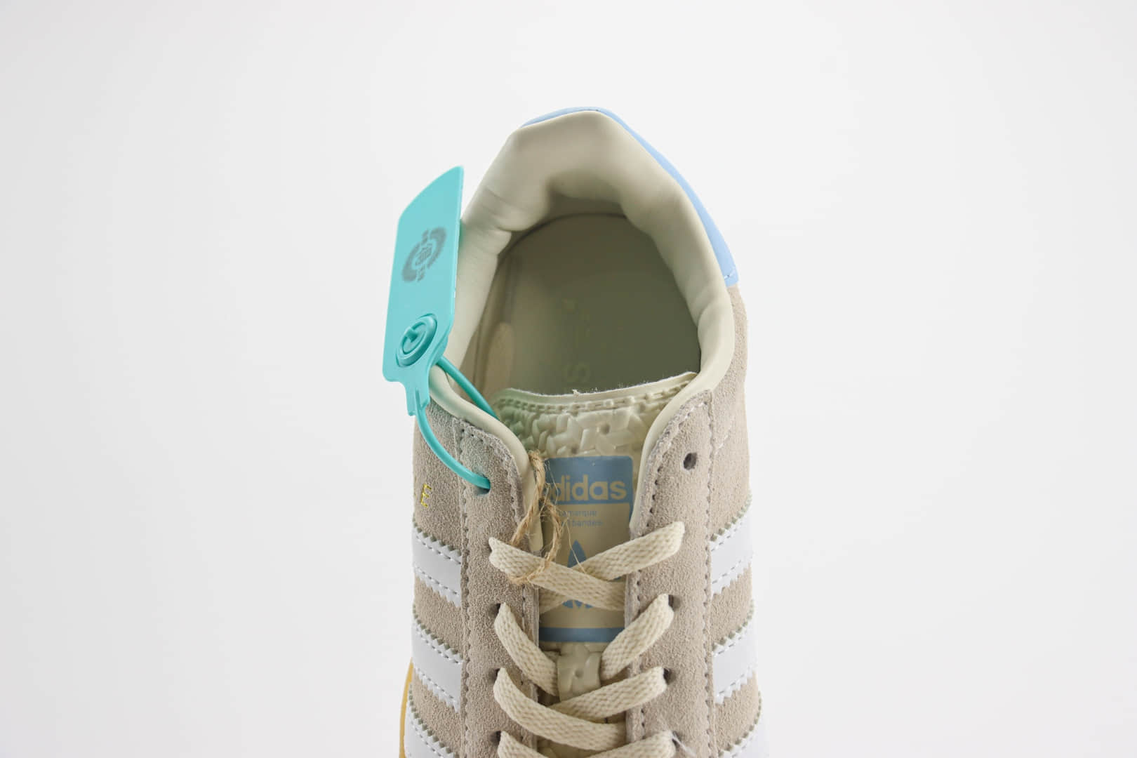 阿迪达斯adidas Originals Gazelle Bold W纯原版本灰白蓝三层厚底松糕鞋 莆田阿迪达斯货源 货号：JH5540