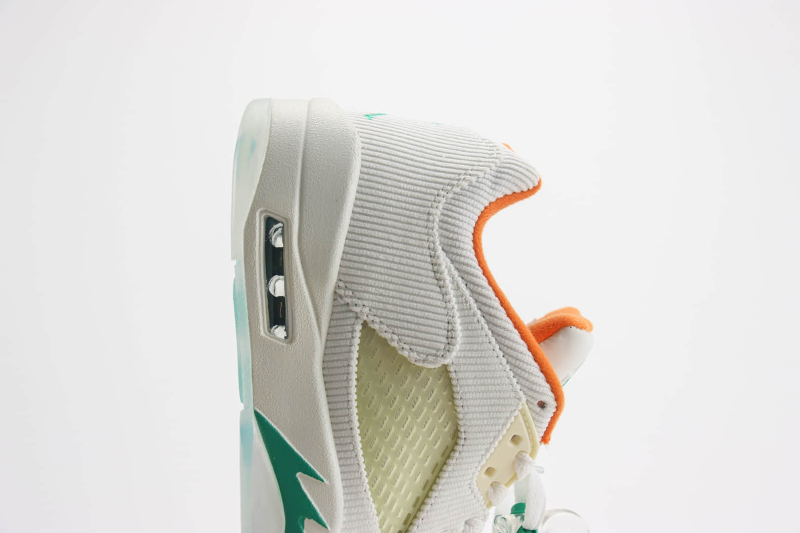 乔丹Air Jordan 5 Retro Low纯原版本低帮AJ5慈善系列白绿灯芯绒篮球鞋 莆田AJ货源 货号：CW4204-100