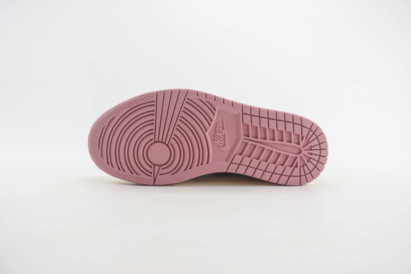 耐克Travis Scott x Air Jordan 1 Low纯原版本低帮AJ1桃粉白倒钩TS联名板鞋 莆田耐克工厂 货号：DM7866-600