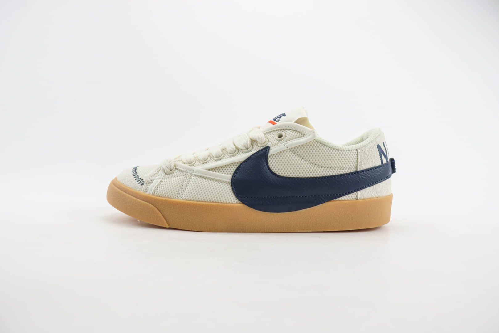 耐克Nike Blazer Low‘77 Jumbo纯原版本开拓者米白黑网面板鞋 莆田耐克货源 货号：DQ1470-107