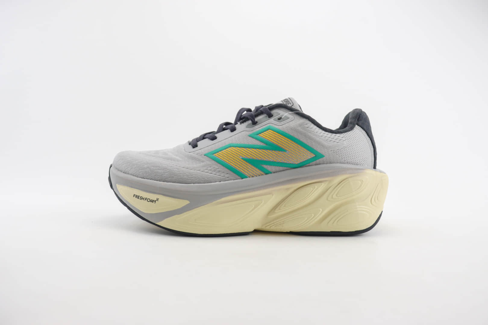 新百伦New Balance Fresh Foam纯原版本灰绿黄超轻量运动鞋 莆田新百伦货源 货号：MMORCG5