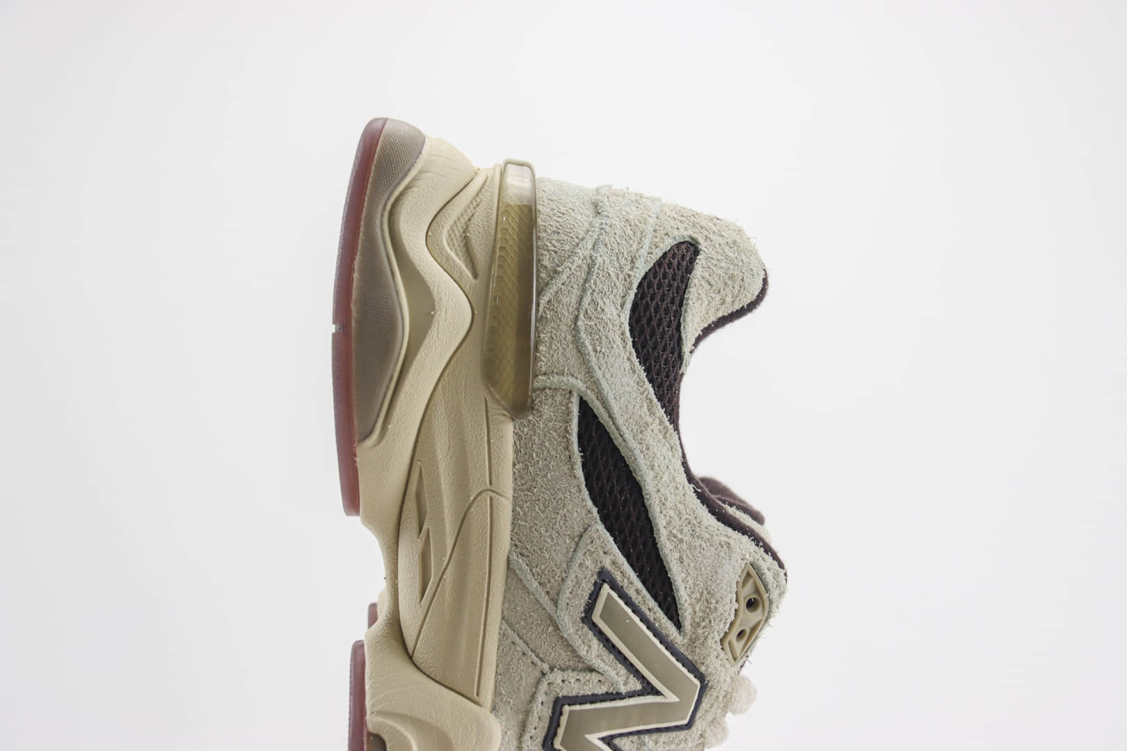 新百伦New Balance 9060纯原版本NB9060灰棕色复古老爹鞋 莆田新百伦代理 货号：U9060SYD
