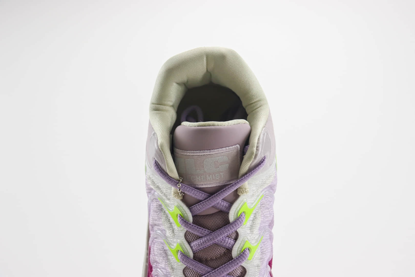 耐克Nike KD17 EP纯原版本杜兰特十七代玫紫渐变实战篮球鞋 莆田耐克代理 货号：HJ4464-100