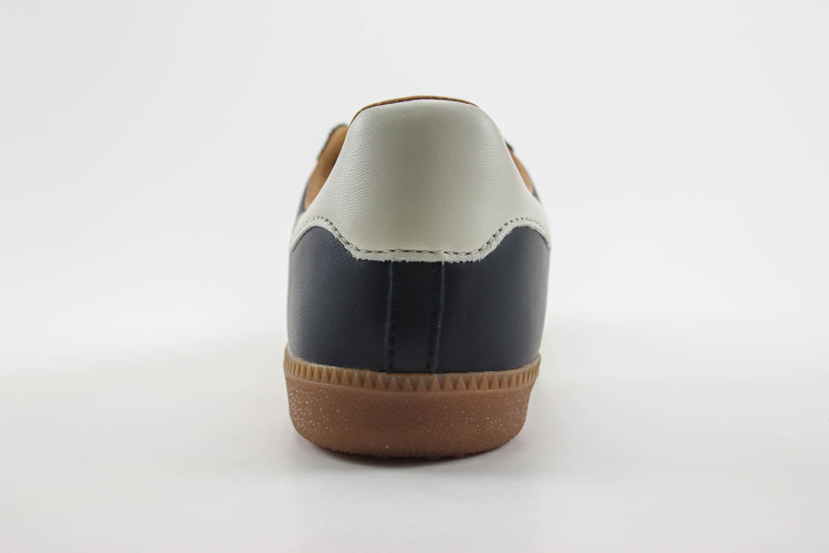 阿迪达斯adidas originals Samba OG纯原版本桑巴黑白生胶板鞋 莆田阿迪达斯货源 货号：ID8708