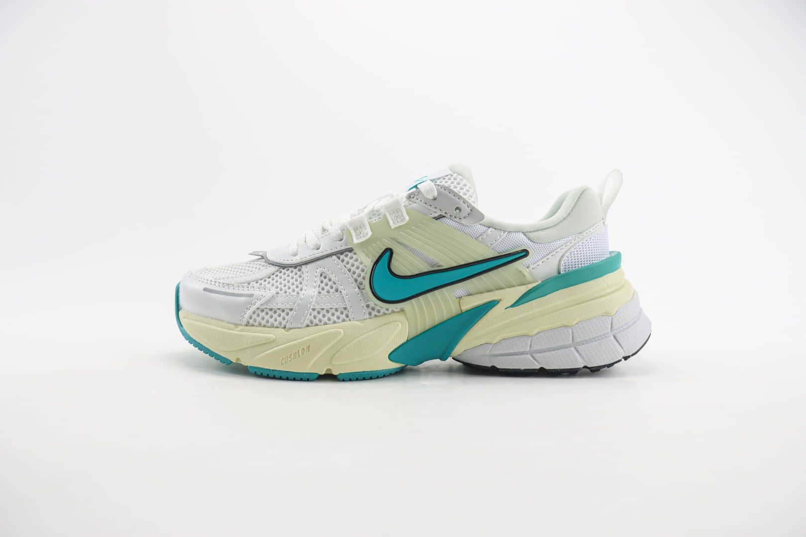 耐克Nike V2K Run Low纯原版本V2K白绿色复古跑鞋 莆田复刻鞋货源 货号：FD0736-105