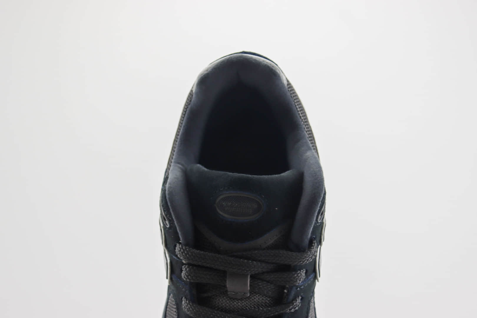 新百伦New Balance 2002R纯原版本NB2002R黑色复古跑鞋 莆田新百伦货源 货号：M2002RBV