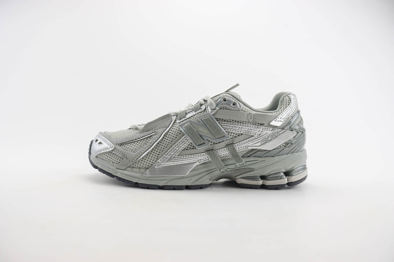 新百伦New Balance 1906纯原版本NB1906灰银色复古老爹鞋 莆田新百伦货源 货号：M1906AG