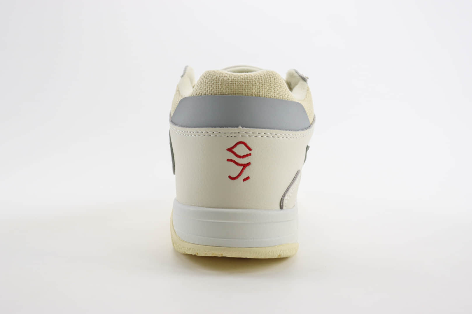 乔丹Travis Scott x Jordan Jumpman Cut The Check纯原版本TS联名奶白灰倒钩复古篮球鞋 莆田AJ货源 货号：FZ8117-003
