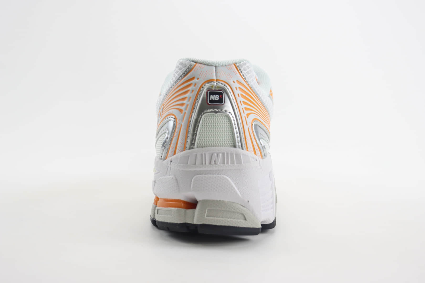 新百伦New Balance 740纯原版本NB740白橙色复古跑鞋 莆田新百伦货源 货号：MR740SE
