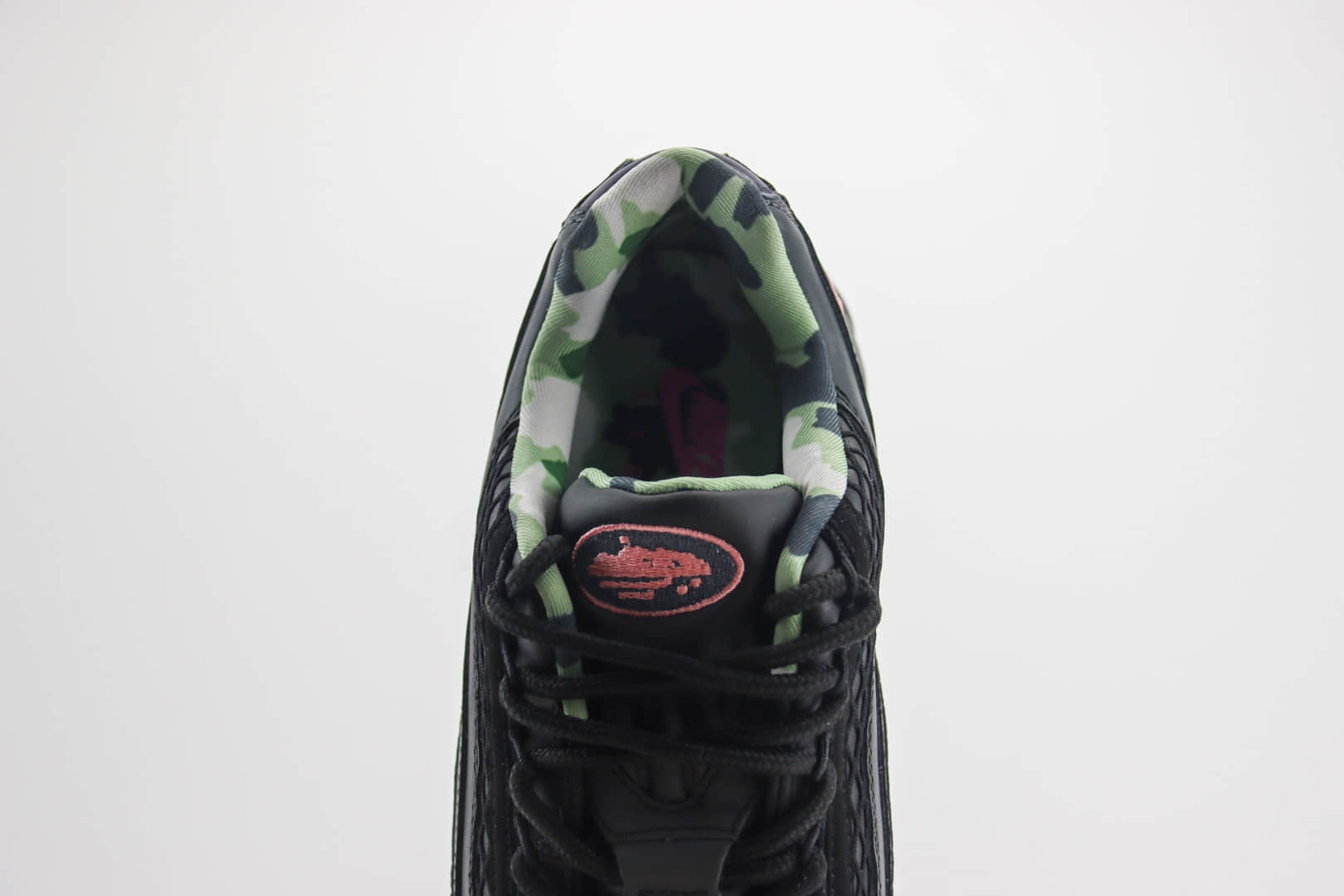 耐克Nike Air Max 95纯原版本黑紫色气垫跑鞋 莆田耐克货源 货号：FB2709-001