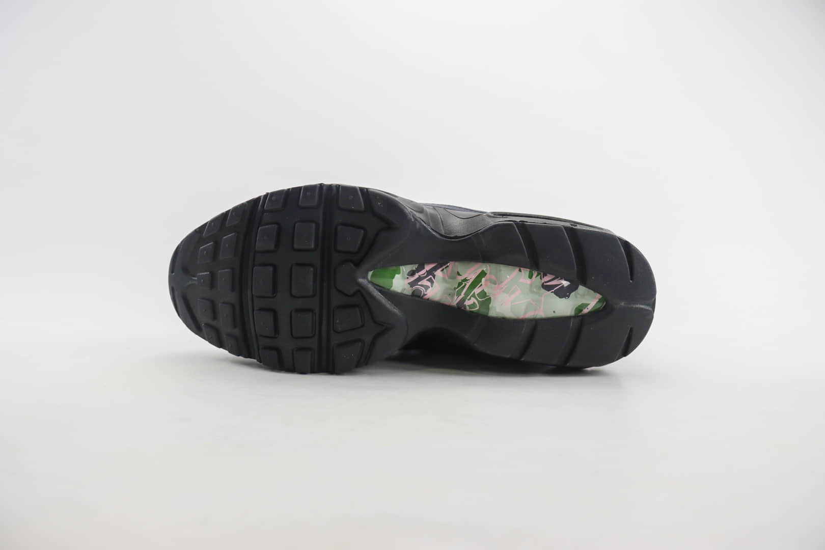 耐克Nike Air Max 95纯原版本黑紫色气垫跑鞋 莆田耐克货源 货号：FB2709-001