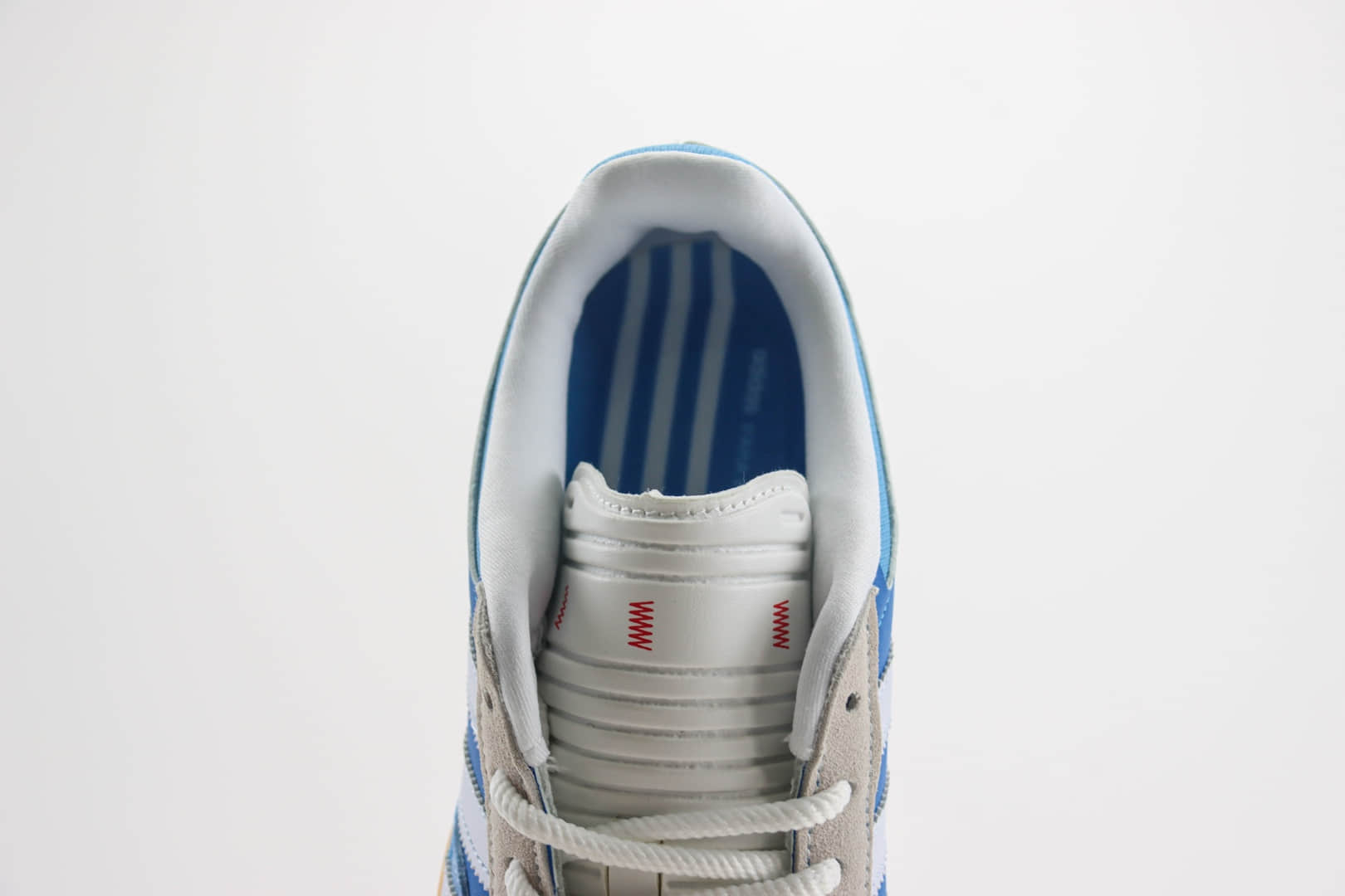 阿迪达斯Bad Bunny x adidas Originals Gazelle INdoor纯原版本坏痞兔联名蓝白色低帮板鞋 莆田阿迪达斯工厂 货号：IF9734