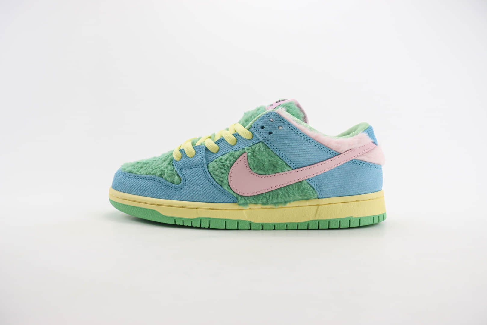 耐克Nike SB Dunk Low纯原版本低帮SB Dunk丑小鸭蓝绿粉板鞋 莆田耐克货源 货号：FN6040-400