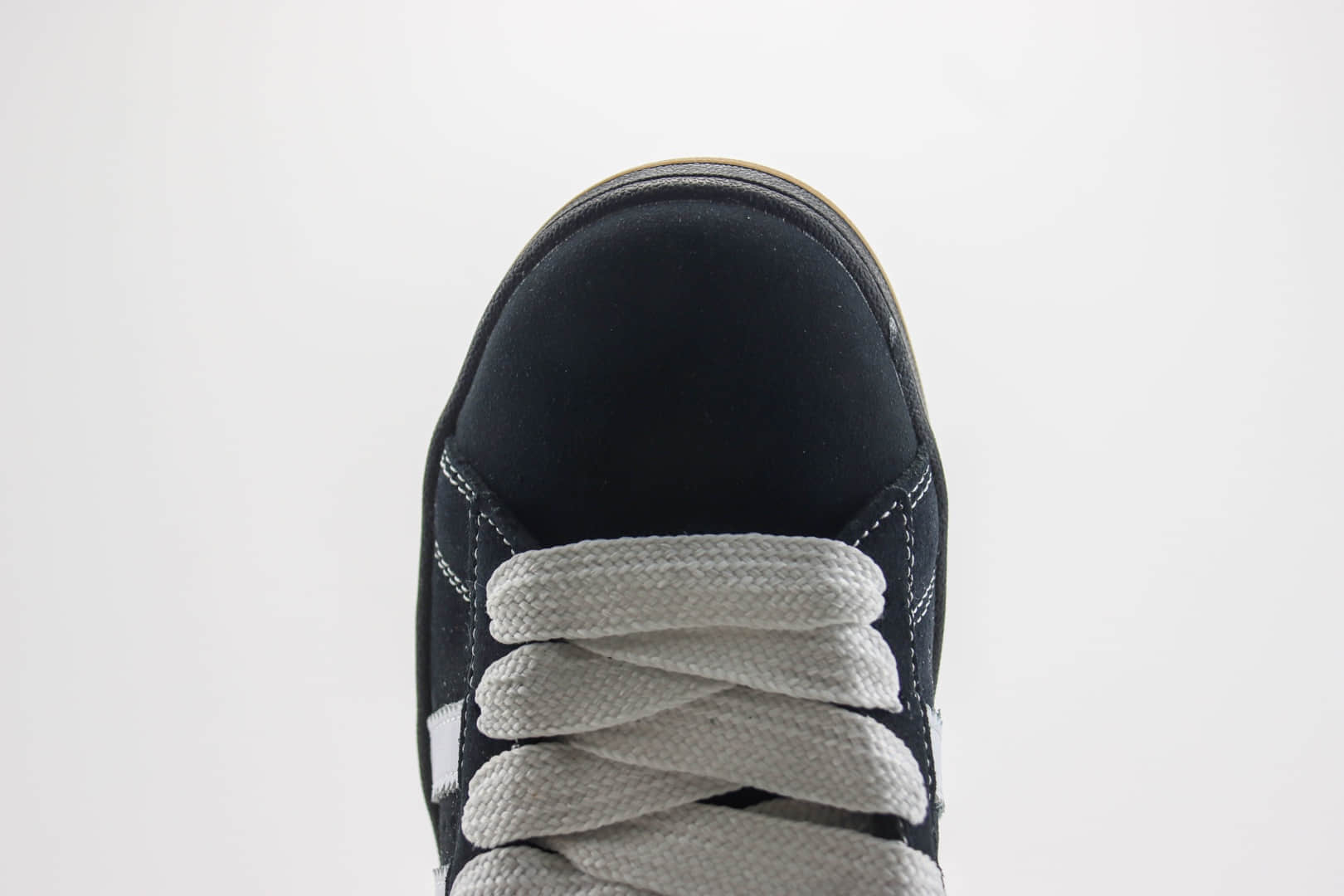 阿迪达斯Korn x adidas originals Campus 00S纯原版本三叶草联名Korn黑白面包鞋 莆田阿迪达斯货源 货号：IG0792