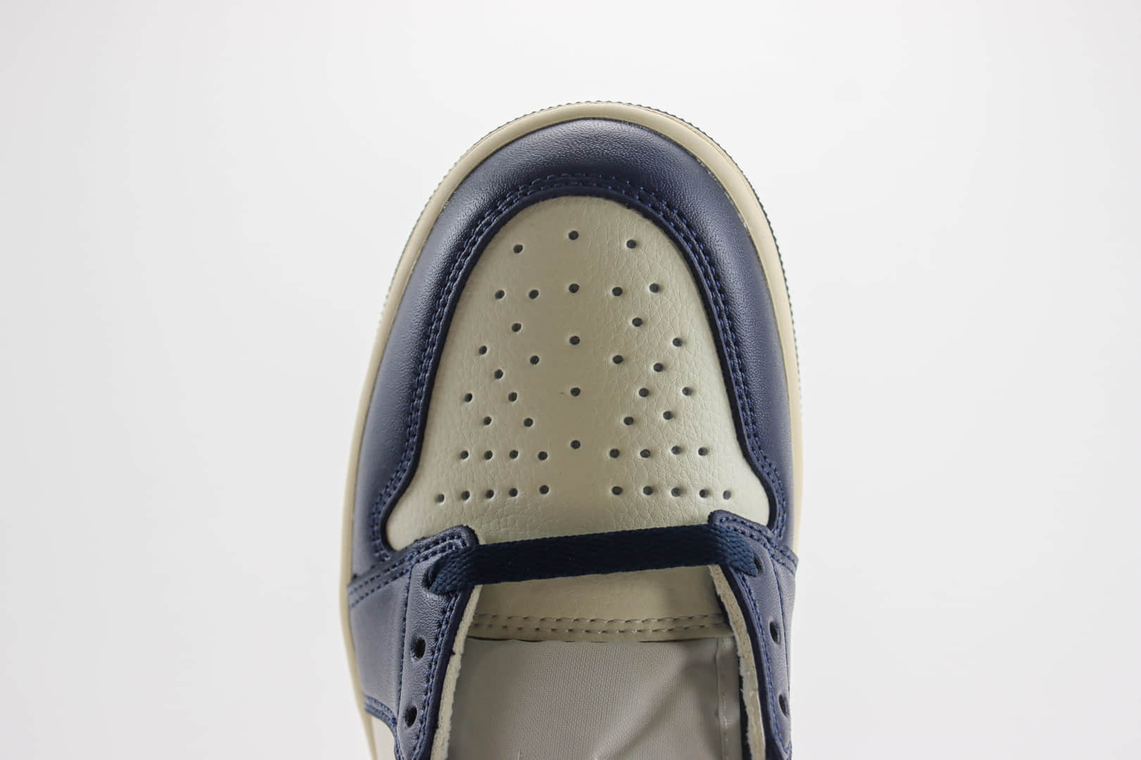 乔丹Air Jordan 1 Low纯原版本低帮AJ1黑曜石篮球鞋 莆田AJ货源 货号：CZ0790-400