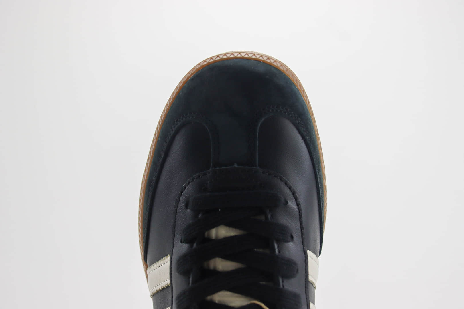 阿迪达斯JJJJound x adidas Originals Samba OG纯原版本黑白生胶桑巴板鞋 莆田阿迪达斯代理 货号：ID8707