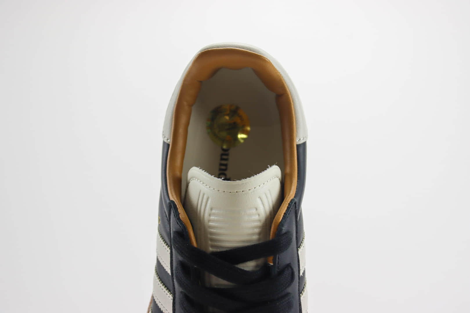 阿迪达斯JJJJound x adidas Originals Samba OG纯原版本黑白生胶桑巴板鞋 莆田阿迪达斯代理 货号：ID8707