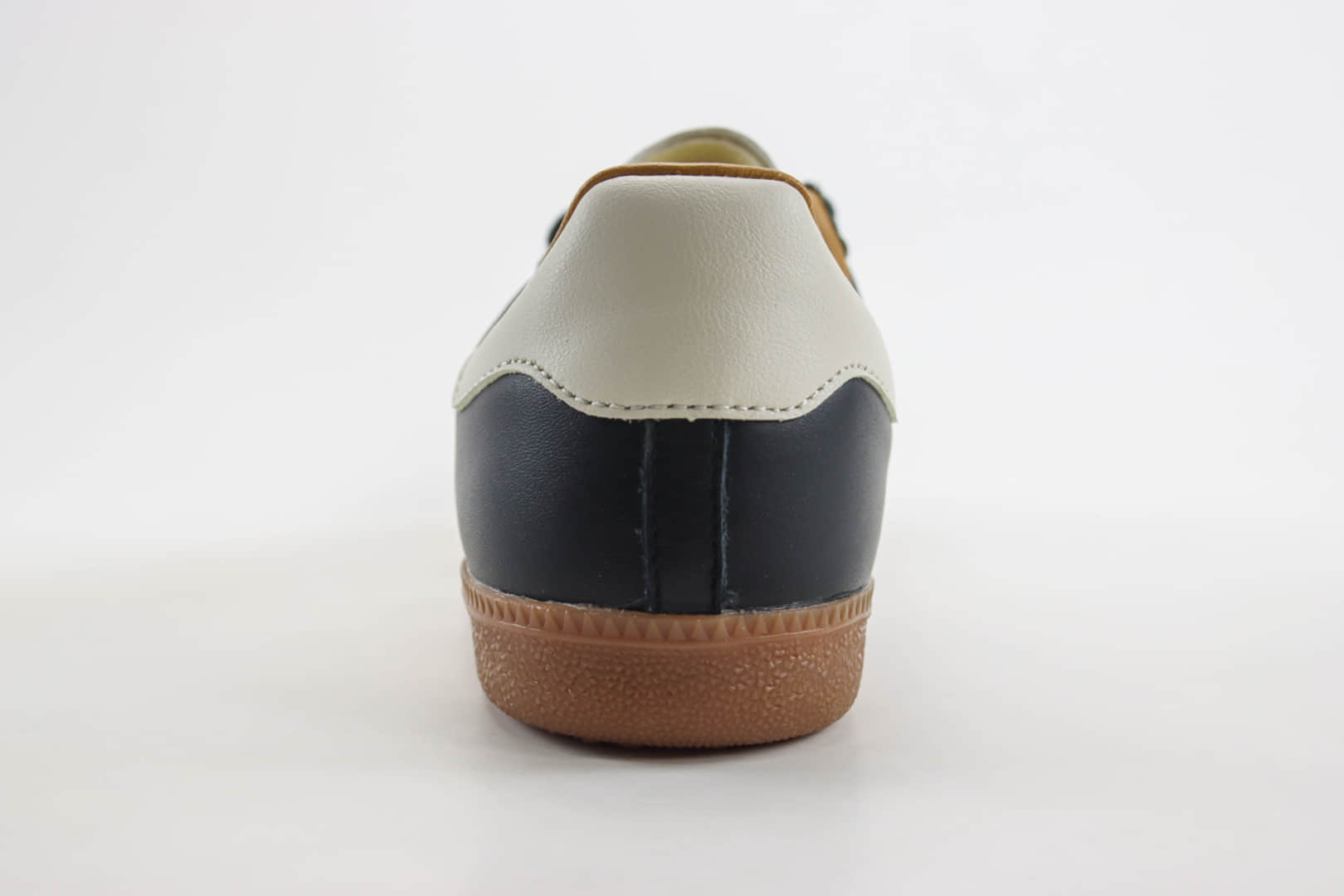 阿迪达斯JJJJound x adidas Originals Samba OG纯原版本黑白生胶桑巴板鞋 莆田阿迪达斯代理 货号：ID8707