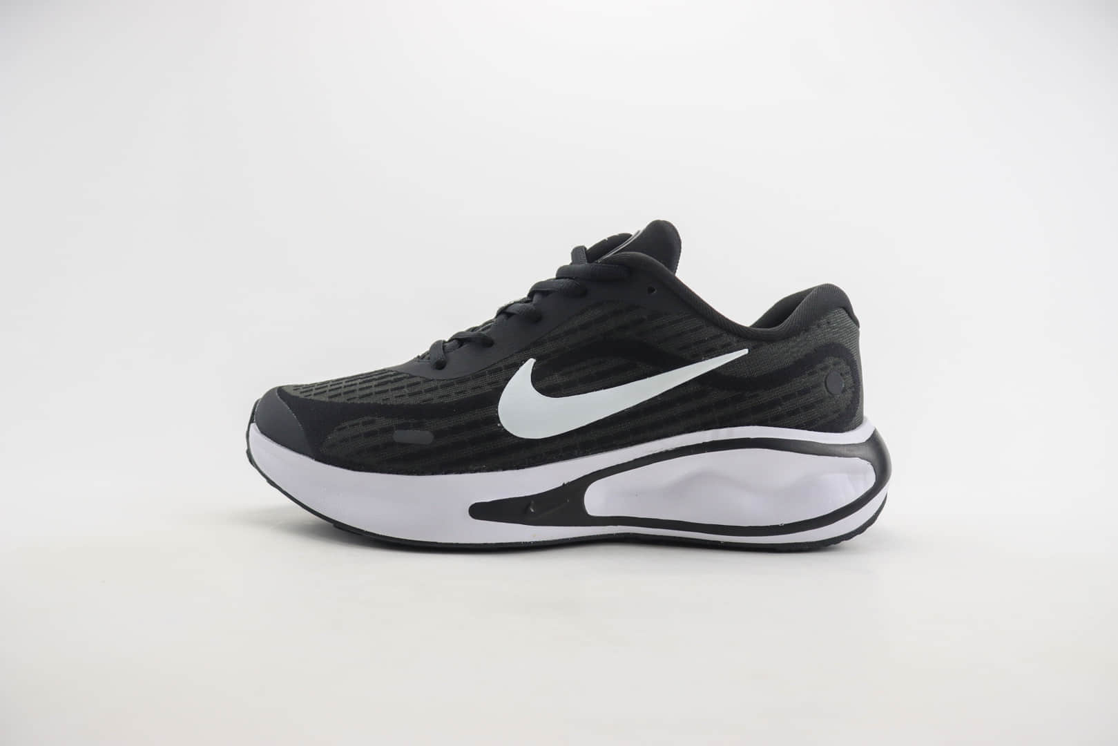 耐克Nike Journey Run纯原版本黑白马拉松跑鞋 莆田耐克货源 货号：FN0228-001