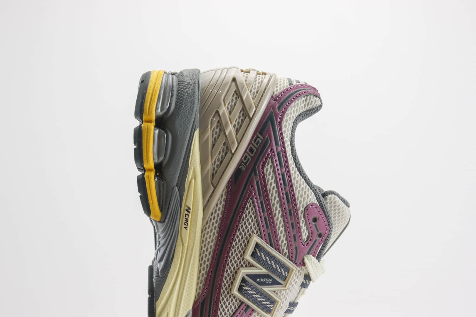 新百伦New Balance 1906纯原版本米灰紫NB1906复古老爹鞋 莆田新百伦工厂 货号：M1906RRA