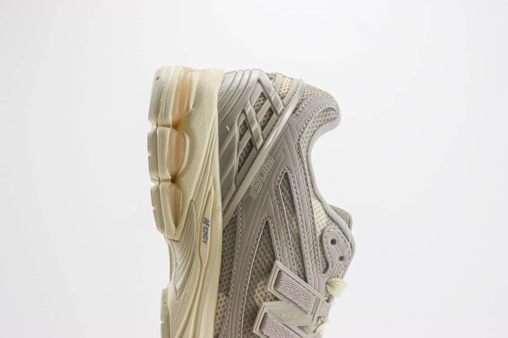 新百伦New Balance 1906纯原版本NB1906米灰色复古慢跑鞋 莆田复刻鞋货源 货号：M1906RPA