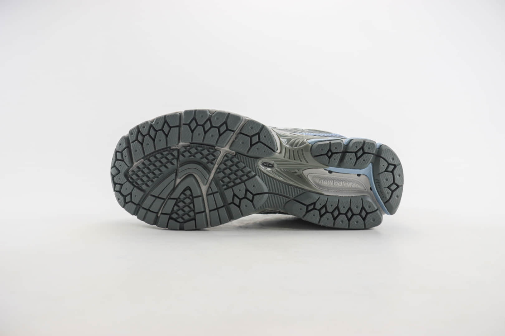 新百伦New Balance 860 V2纯原版本NB860 V2灰蓝色复古老爹鞋 莆田新百伦货源 货号：ML860BB2