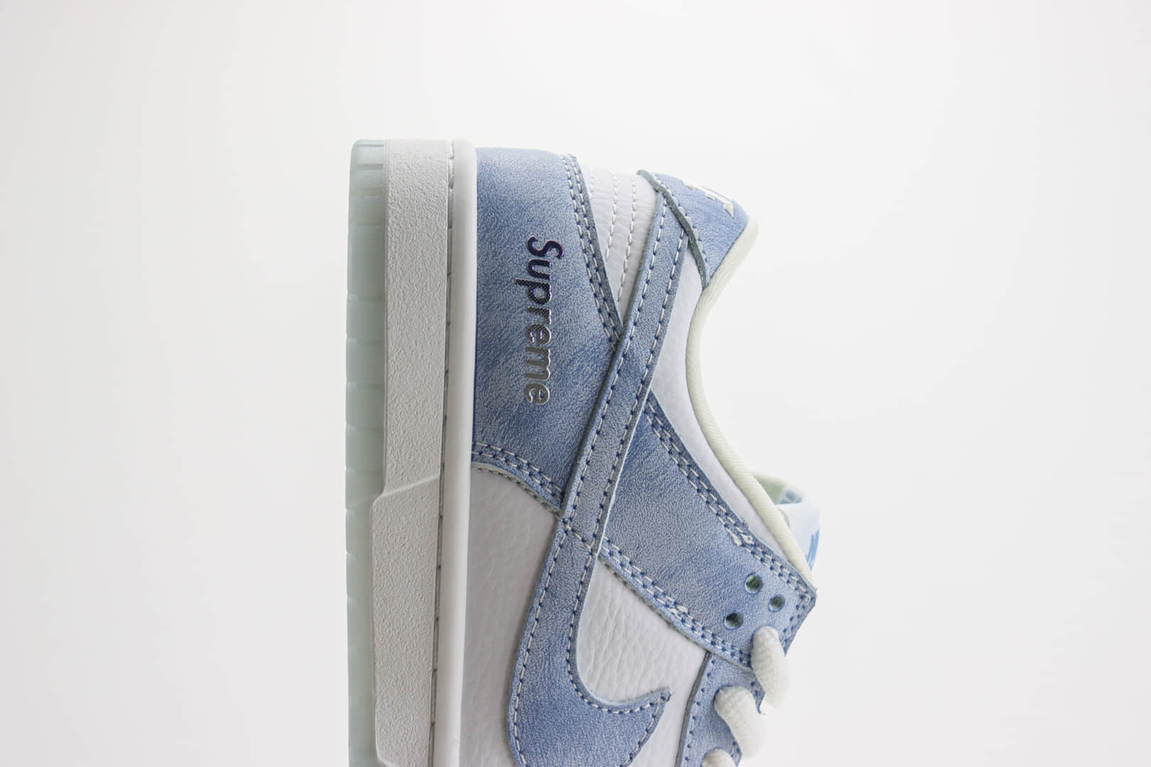 耐克Supreme x Nike SB Dunk Low纯原版本白蓝低帮SB Dunk滑板板鞋 莆田耐克货源 货号：JH8039-939