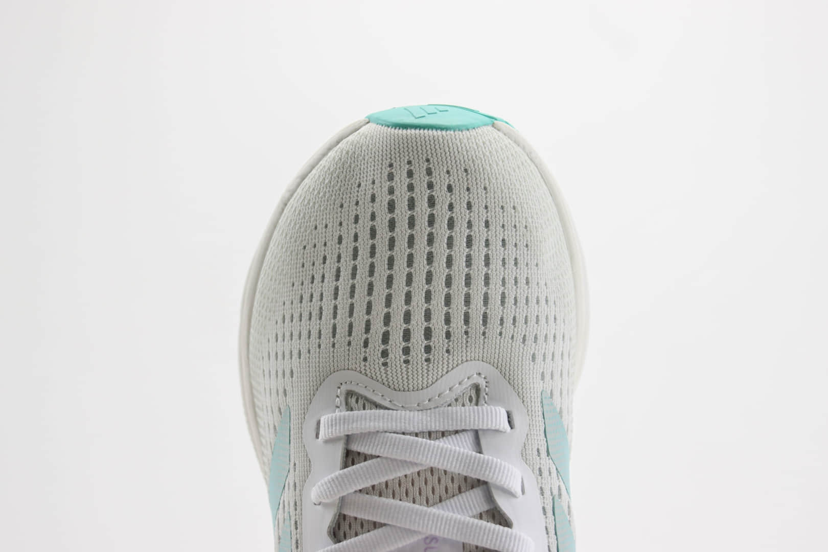 阿迪达斯Adidas Supernova Rise M白绿色休闲轻跑鞋 莆田阿迪达斯货源 货号：IG8361