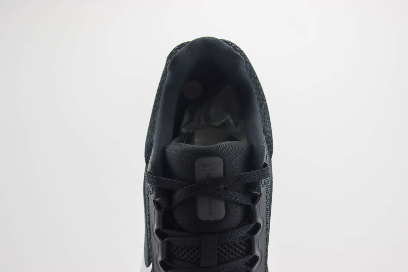 耐克Nike Air Zoom Winflo 11纯原版本黑白网面透气跑鞋 莆田耐克货源 货号：FJ9509-001